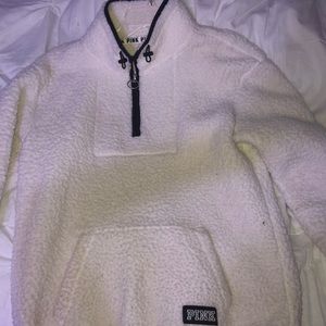 selling a very cute white pink coat